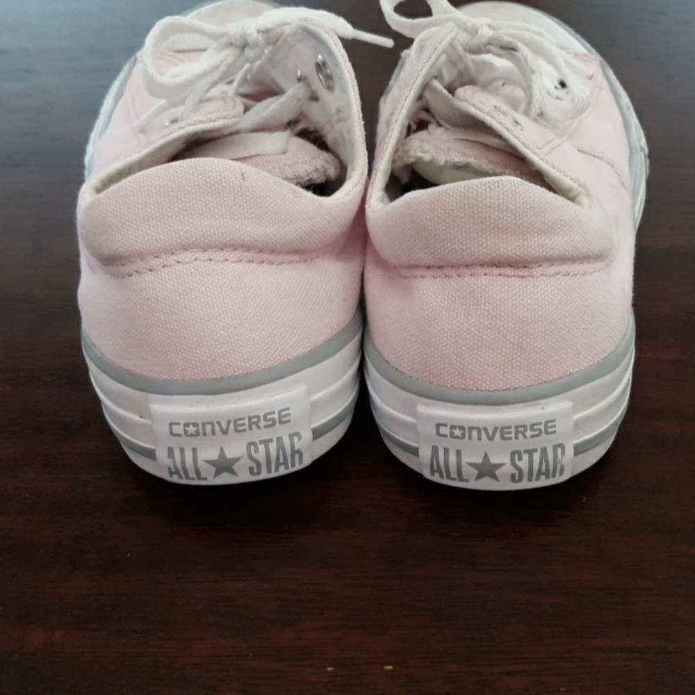 Pink Converse - Picture 2 of 5